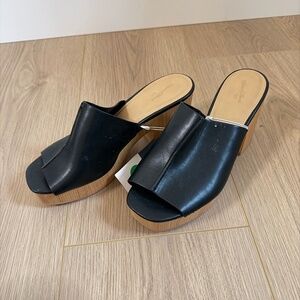 Universal Thread Black Platform Wooden Clog Heels Size 10